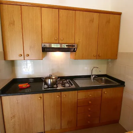 Semesterbostad Beautiful Holiday In Near Beach Ricadi