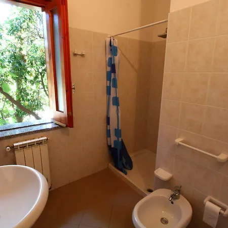 Semesterbostad Beautiful Holiday In Near Beach Ricadi