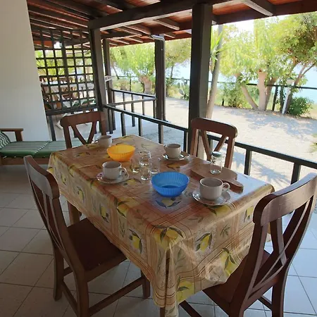 Beautiful Holiday In Near Beach Semesterbostad Ricadi